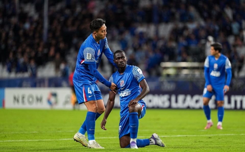 首尔险些扳 首尔险些扳